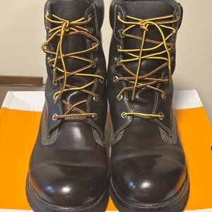 Men leather timberland dark brown boots size 12M . Slightly worn